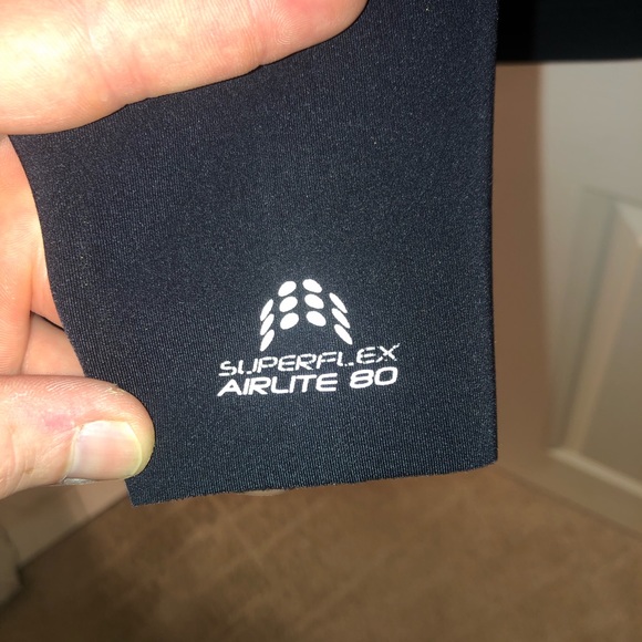 Billabong rash guard - Picture 3 of 5